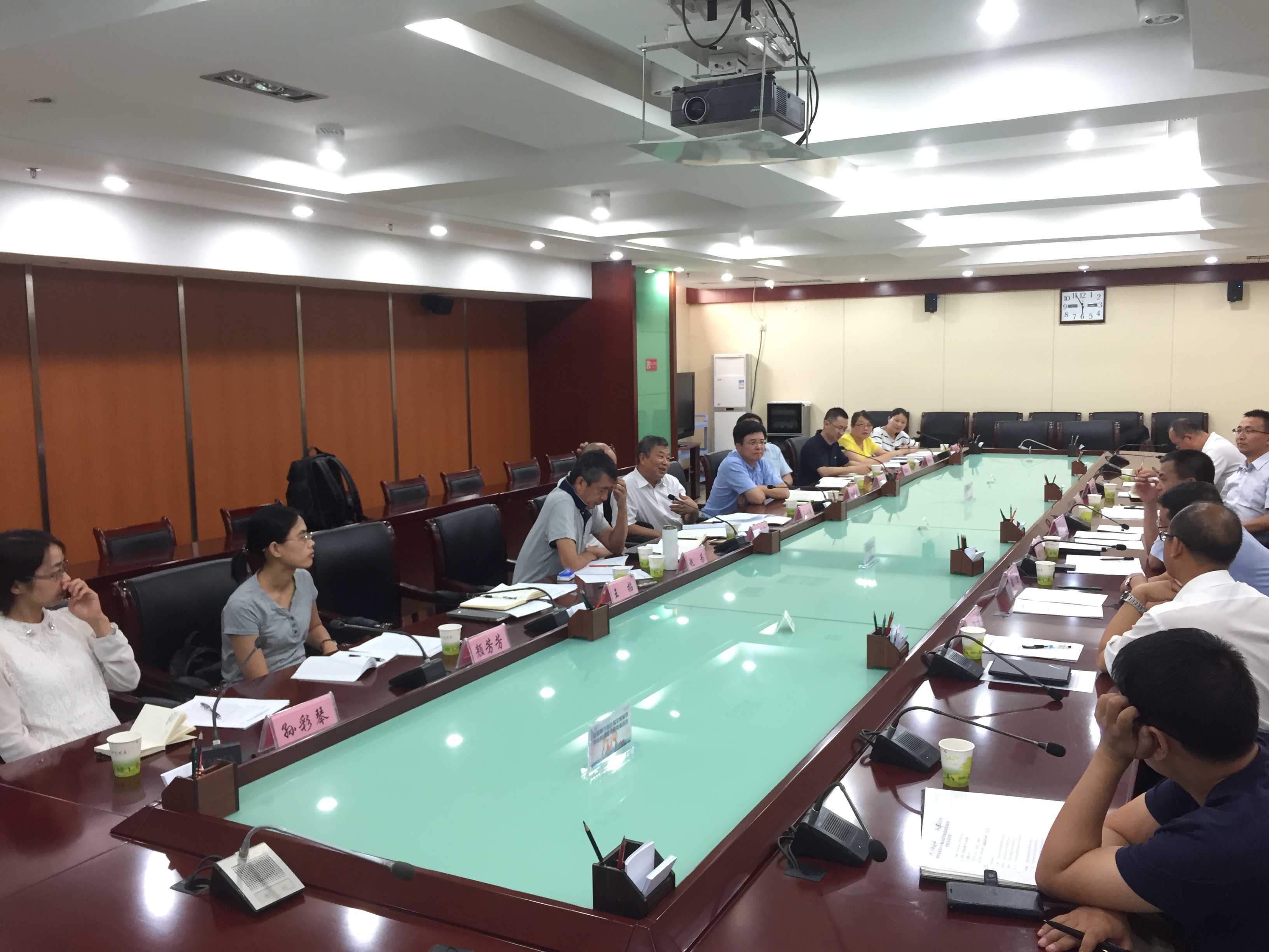 中國經(jīng)濟(jì)體制改革基金會“改革試點評估”課題組赴疆調(diào)研